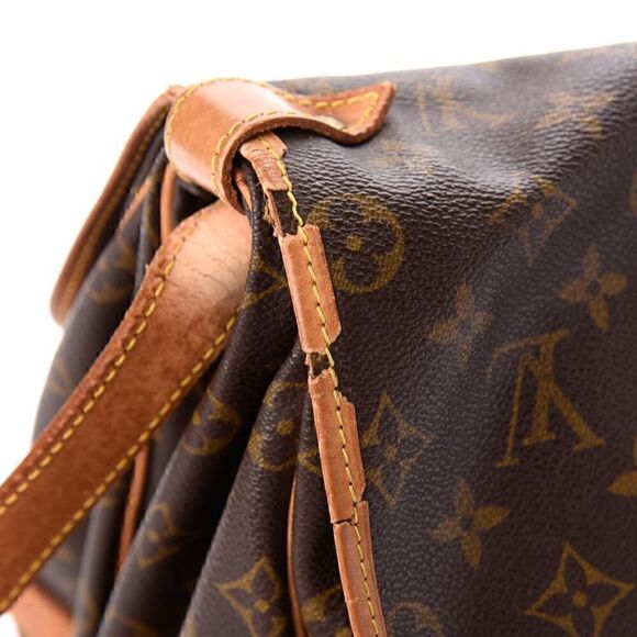 LOUIS VUITTON Classic Unisex Monogram Saumur 35 Cross Body bag Vintage 1992 - Picture 7 of 17